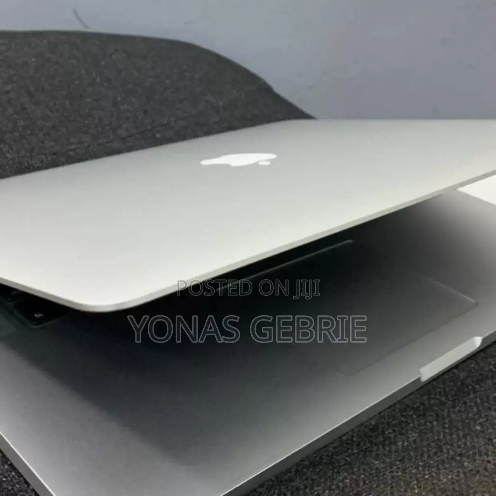 New Laptop Apple MacBook Pro 2013 8GB Intel Core i7 SSD 256GB