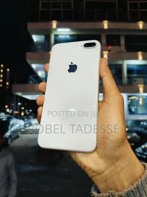 New Apple iPhone 8 Plus 64 GB