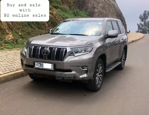 Toyota Land Cruiser Prado 2018 Gold