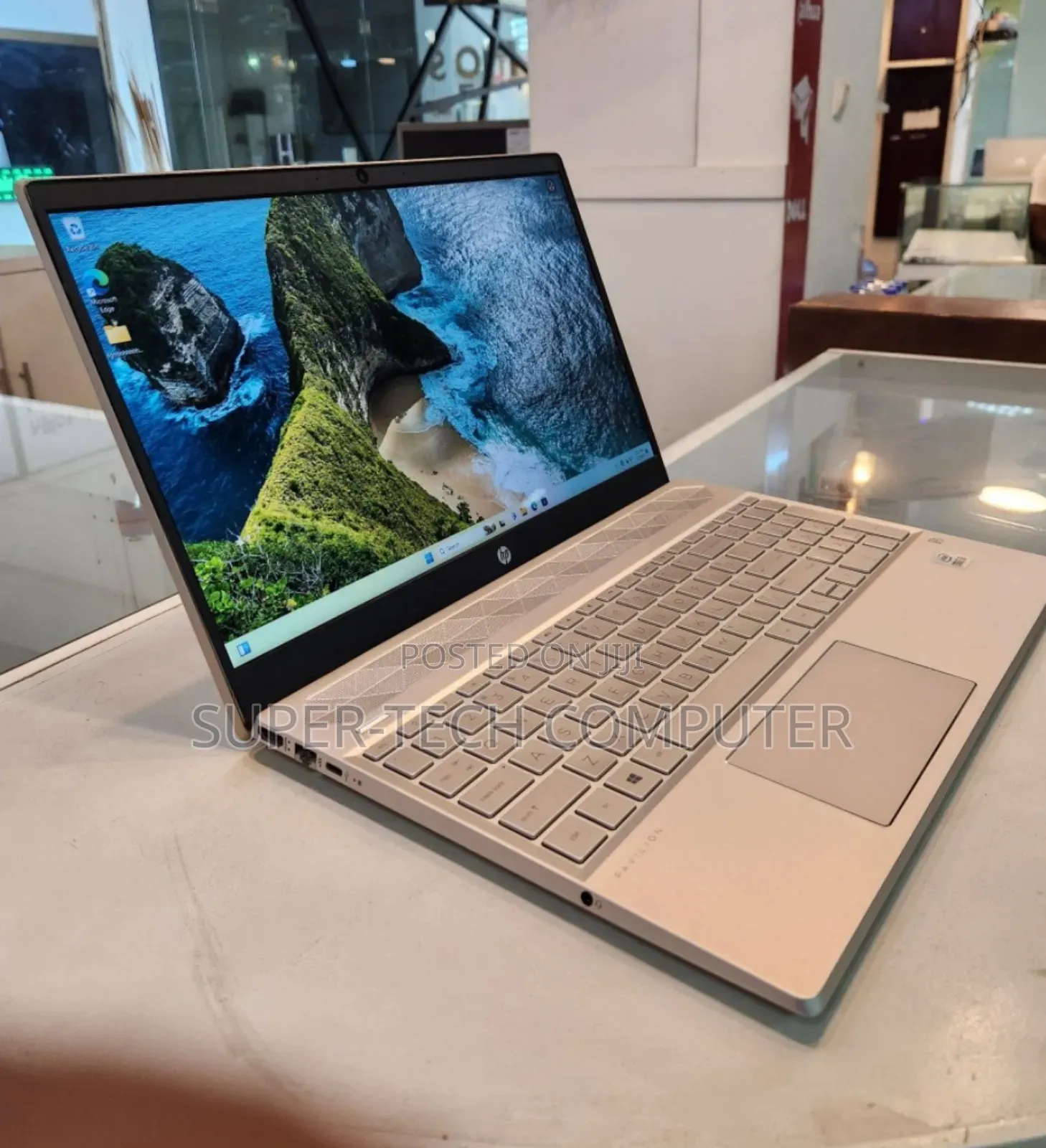 New Laptop HP Pavilion 15 8GB Intel Core I5 SSD 512GB
