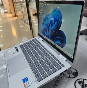 New Laptop HP Spectre X360 8GB Intel Core I5 SSD 512GB