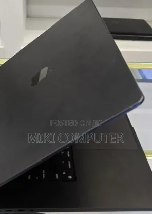 New Laptop Apple MacBook Pro 2023 M3 Max 16-Inch 16GB Intel SSD 512GB