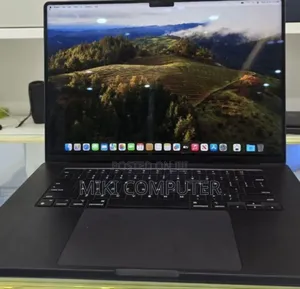 New Laptop Apple MacBook Pro 2023 M3 Max 16-Inch 16GB Intel SSD 512GB