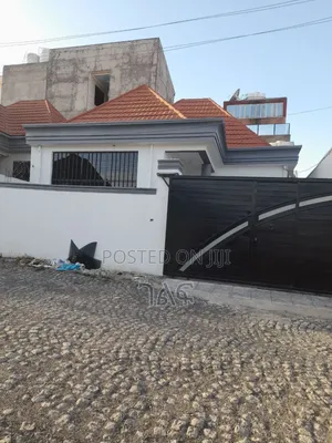 3bdrm Villa in የግል ቅንጡ ቪላ, Bole for sale