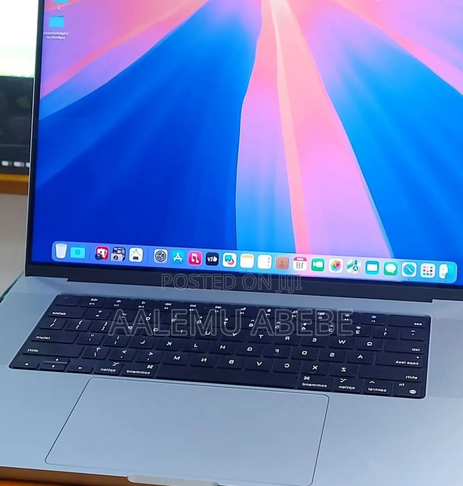 New Laptop Apple MacBook Pro 2021 M1 16GB Apple M1 SSD 1T