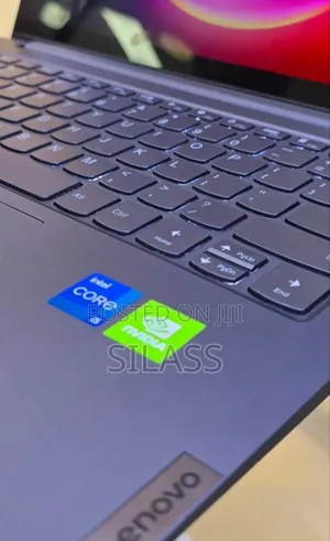 New Laptop Lenovo Yoga 7i 16GB Intel Core i5 SSD 512GB