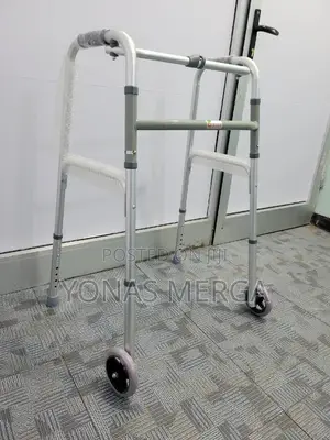 Walker/Walker/Equipped With Two Front Swivel Wheel