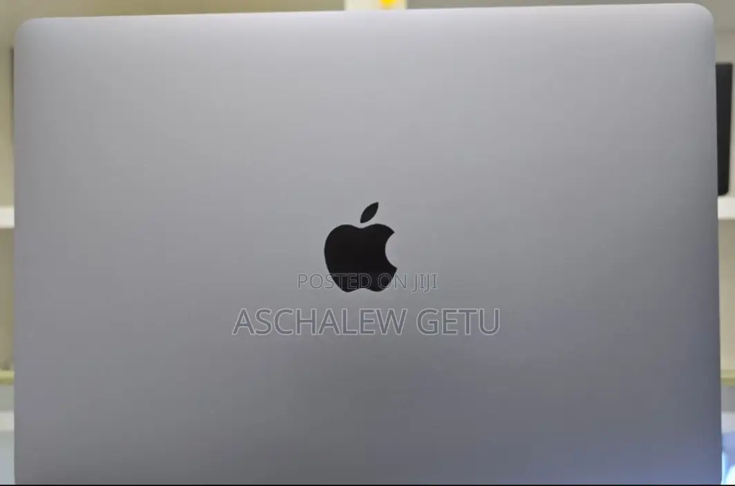 New Laptop Apple MacBook Pro M1 8GB Apple M1 SSD 256GB