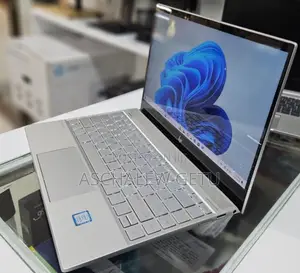 New Laptop HP Envy X360 8GB Intel Core I5 SSD 512GB