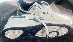Reebok Court Drift Men’S / White, Navy