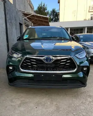 New Toyota Highlander Hybrid 2023 Blue