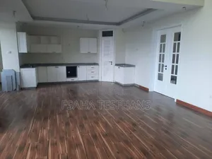 5bdrm House in House For Rent, Yeka for rent