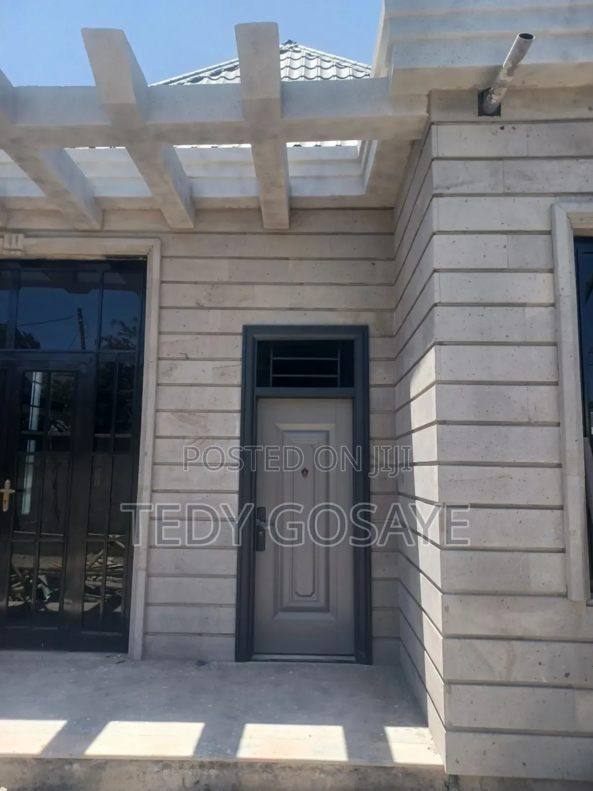 Victor Door