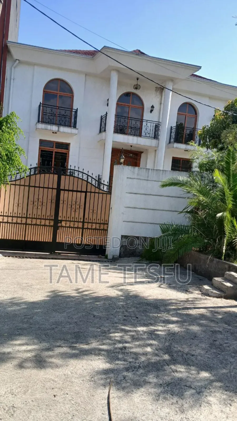 Furnished 7bdrm House in Cmc, Bole for sale