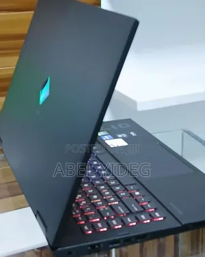 New Laptop HP Omen 17 16GB Intel Core I7 SSD 1T