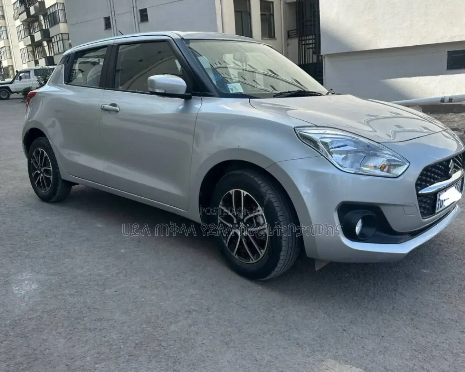 Suzuki Swift 2022 Silver
