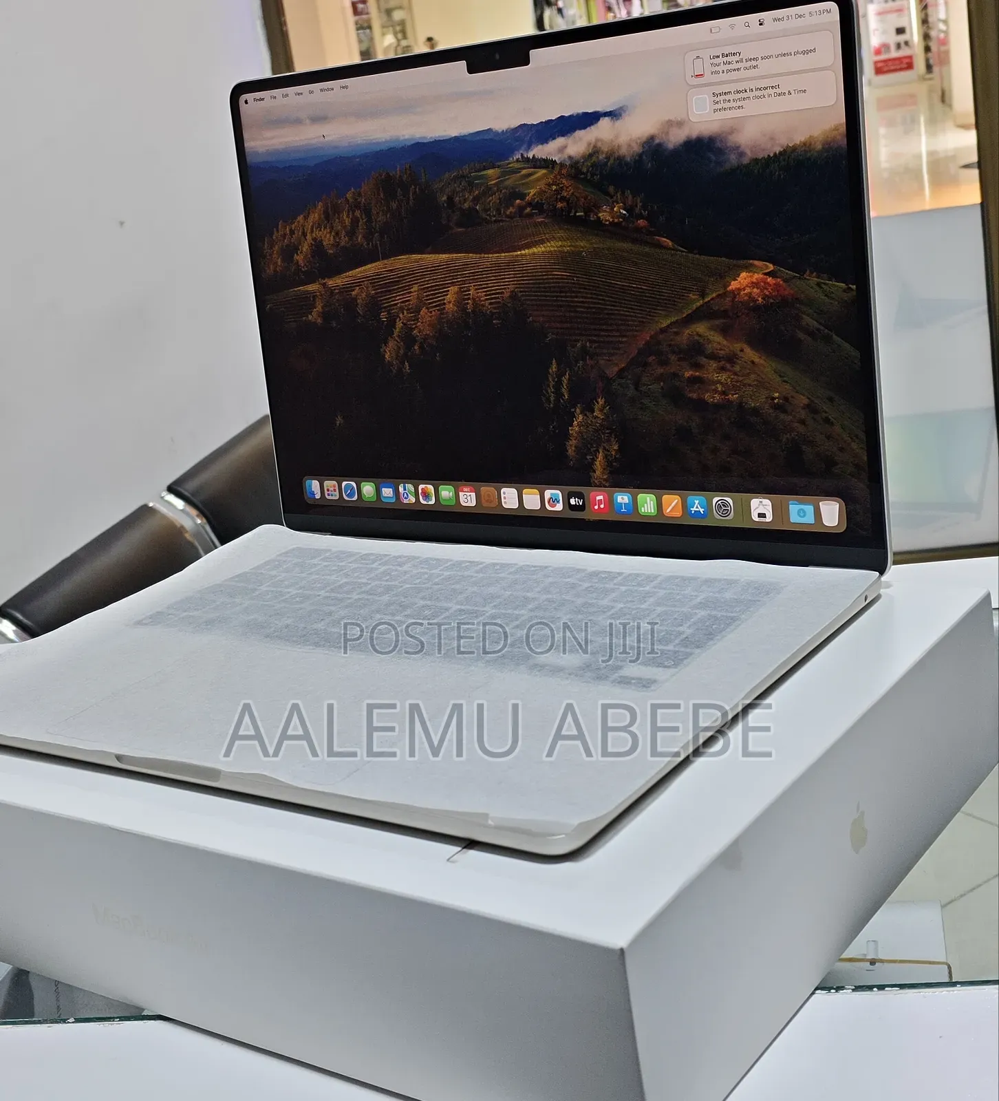 New Laptop Apple MacBook Air 2023 M2 8GB Apple M2 SSD 256GB