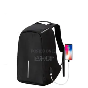 **USB Charging Backpack – Anti-Slash Theft-Proof**