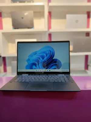 New Laptop HP Envy X360 8GB AMD Ryzen 5 SSD 512GB