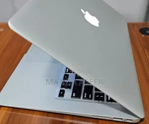 New Laptop Apple MacBook Air 2017 8GB Intel Core I5 SSD 128GB