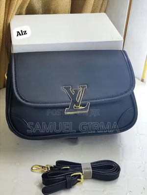 Louis Vuitton
Black Colour
