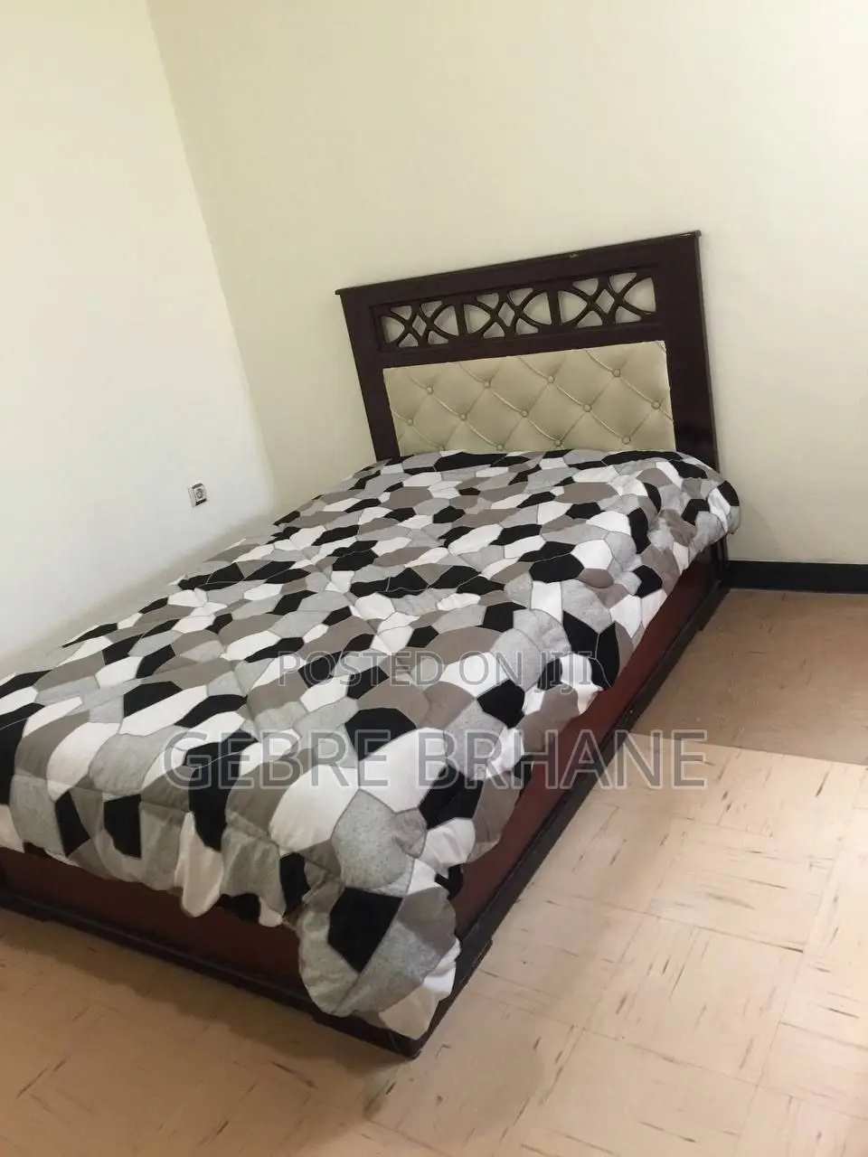 Furnished 1bdrm Apartment in Apartment, Yeka for rent