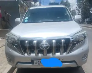 Toyota Land Cruiser Prado 2016 Silver