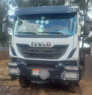 •Iveco ባላቶኒ ከነተሳቢው
•2017
•95 ሽ ታርጋ
•350,000 ኪሜ
•መስፍን በመስፍን