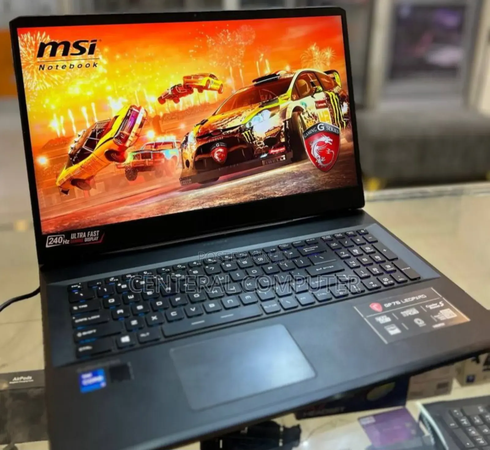 New Laptop MSI GP75 Leopard 16GB Intel Core I7 SSD 512GB