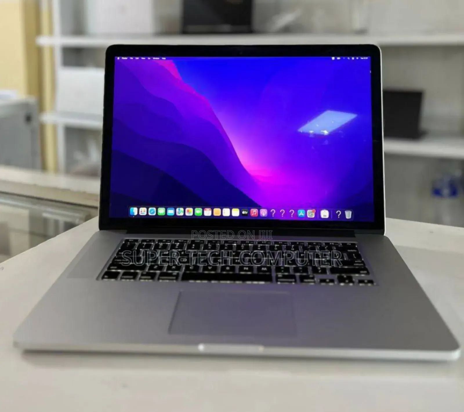 New Laptop Apple MacBook Pro 2015 16GB Intel Core I7 SSD 256GB