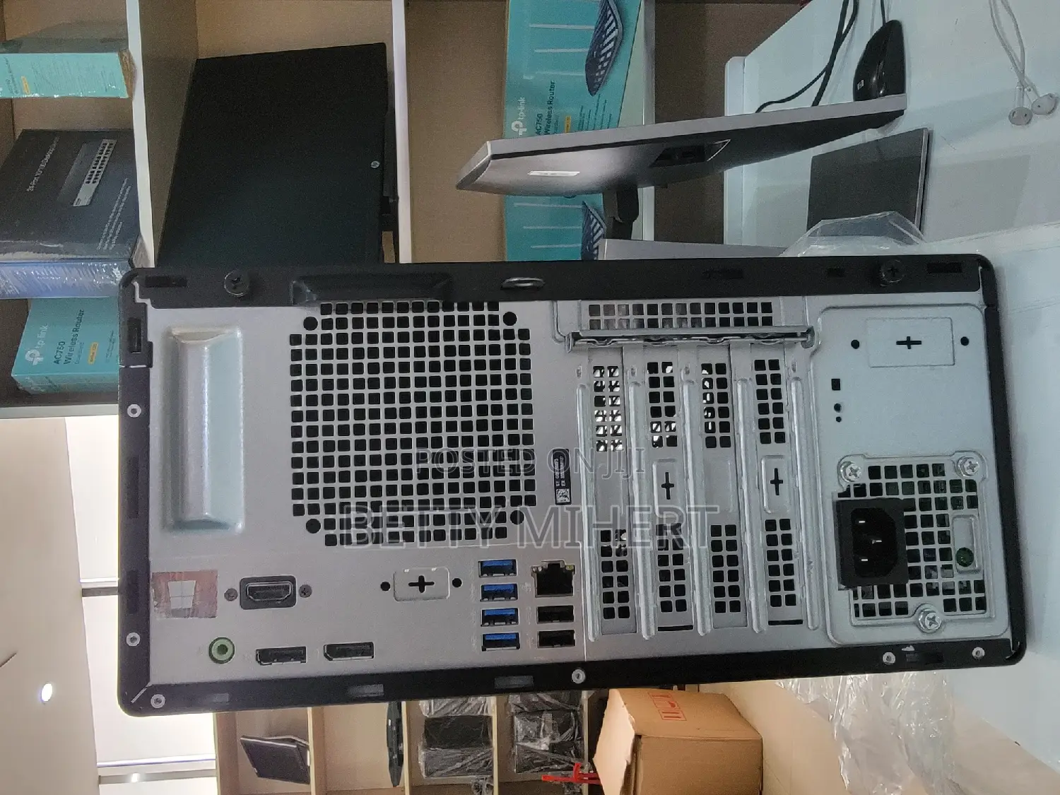 Desktop Computer Dell OptiPlex 3080 8GB Intel Core I5 HDD 1T
