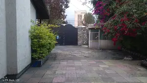 15bdrm Villa in 22 Around Axum Hotel, Bole for rent