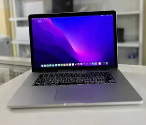 New Laptop Apple MacBook Pro 2015 16GB Intel Core I7 SSD 256GB