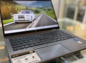 New Laptop HP ZBook Firefly G8 16GB Intel Core I7 SSD 1T
