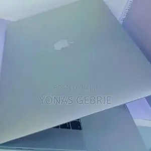 New Laptop Apple MacBook Pro 2017 16GB Intel Core I7 SSD 256GB