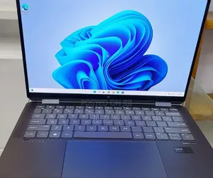 New Laptop HP Spectre X360 16GB Intel Core I7 SSD 1T