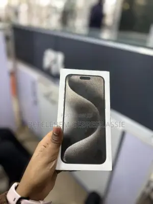 New Apple iPhone 15 Pro Max 256 GB Gray