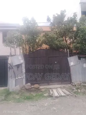 Furnished 4bdrm Duplex in Akaky Kaliti for sale