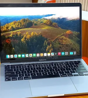 New Laptop Apple MacBook Pro 2022 M2 8GB Apple M2 SSD 256GB