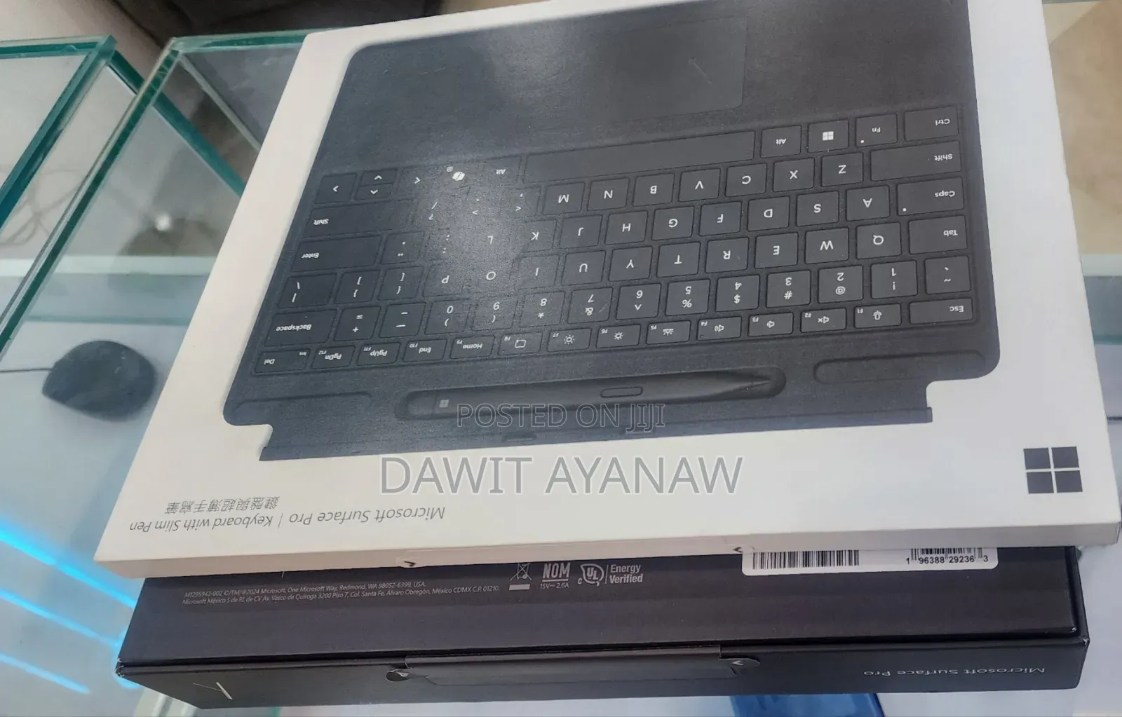 New Microsoft Surface Pro 11th Edition, a Copilot+ PC 16GB SSD 512GB