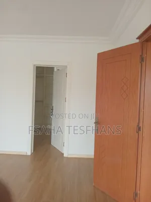 5bdrm House in G+2 House, Bole for rent
