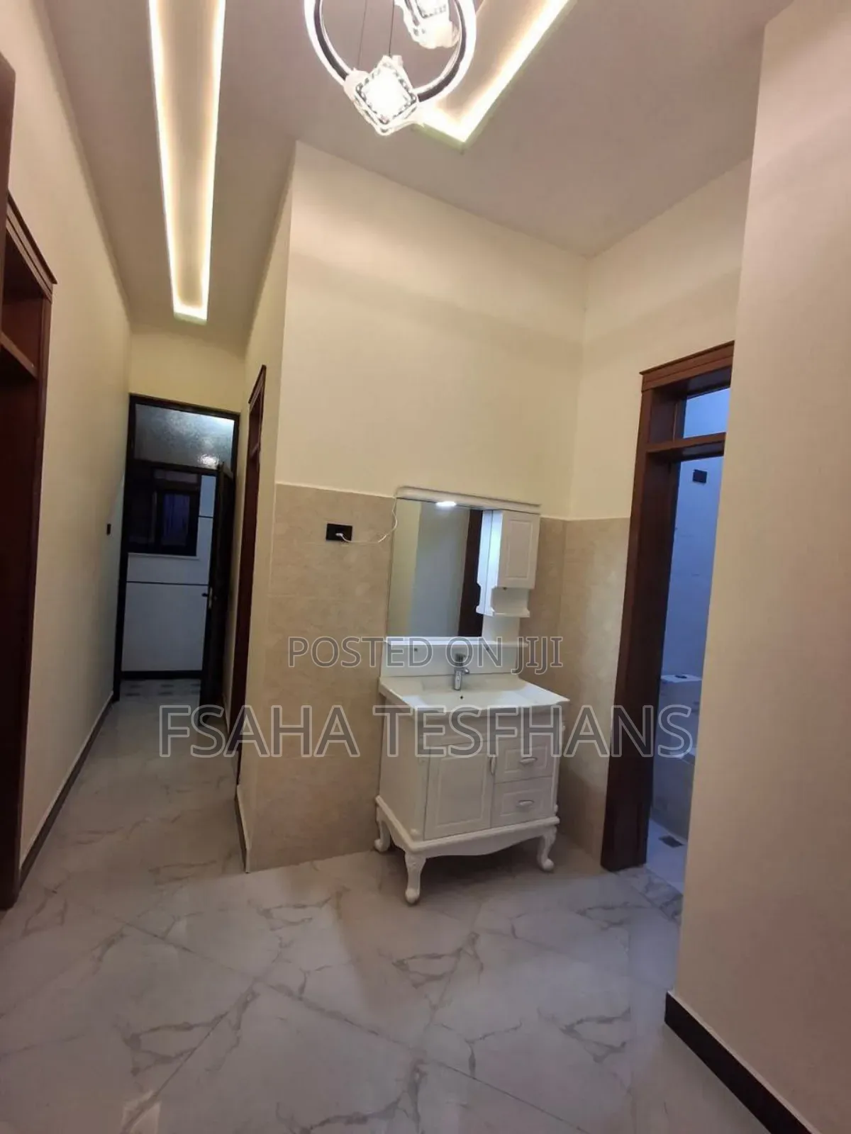 5bdrm Villa in House, Bole for rent