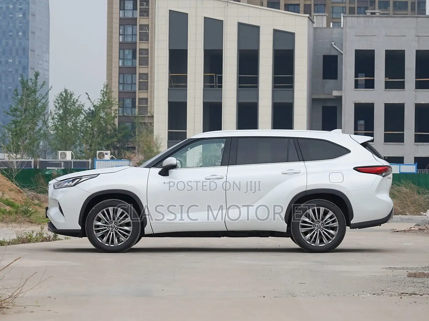 New Toyota Highlander Hybrid 2023 White