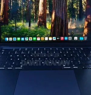 New Laptop Apple MacBook Air 2024 M3 13-Inch 8GB Apple M3 SSD 256GB
