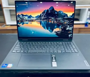 New Laptop Lenovo Yoga 7i 16GB Intel Core I7 SSD 512GB
