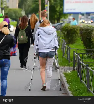 Axillary_crutches43axillary_crutches31axillary_crutches New