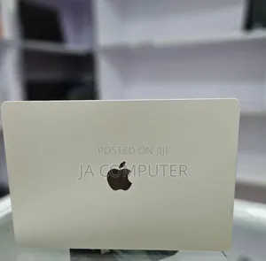New Laptop Apple MacBook Air 2024 M3 15-Inch 8GB Apple M3 SSD 256GB