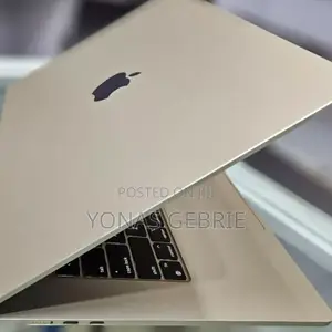 New Laptop Apple MacBook Air 2024 M3 15-inch 8GB Apple M3 SSD 256GB