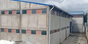 3bdrm House in Akaky Kaliti for sale