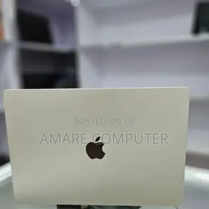 New Laptop Apple MacBook Air 2024 M3 15-Inch 8GB Apple M3 SSD 256GB
